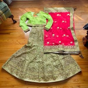 Green Gold Pink Majenta Lehenga With net chunni dupatta brand new indian lengha
